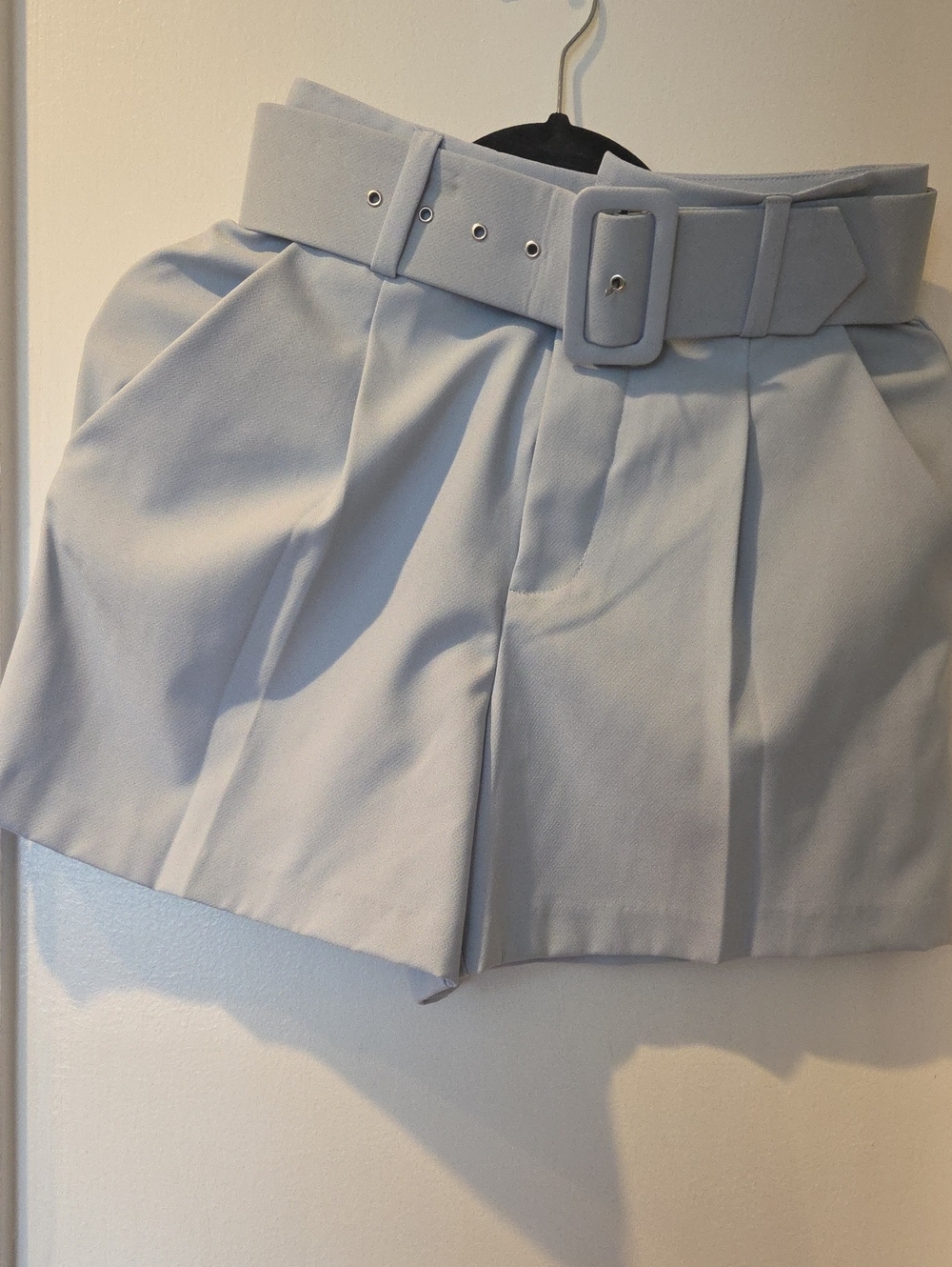 Forever 21 Light Gray High-Waist Pleated Shorts with Belt